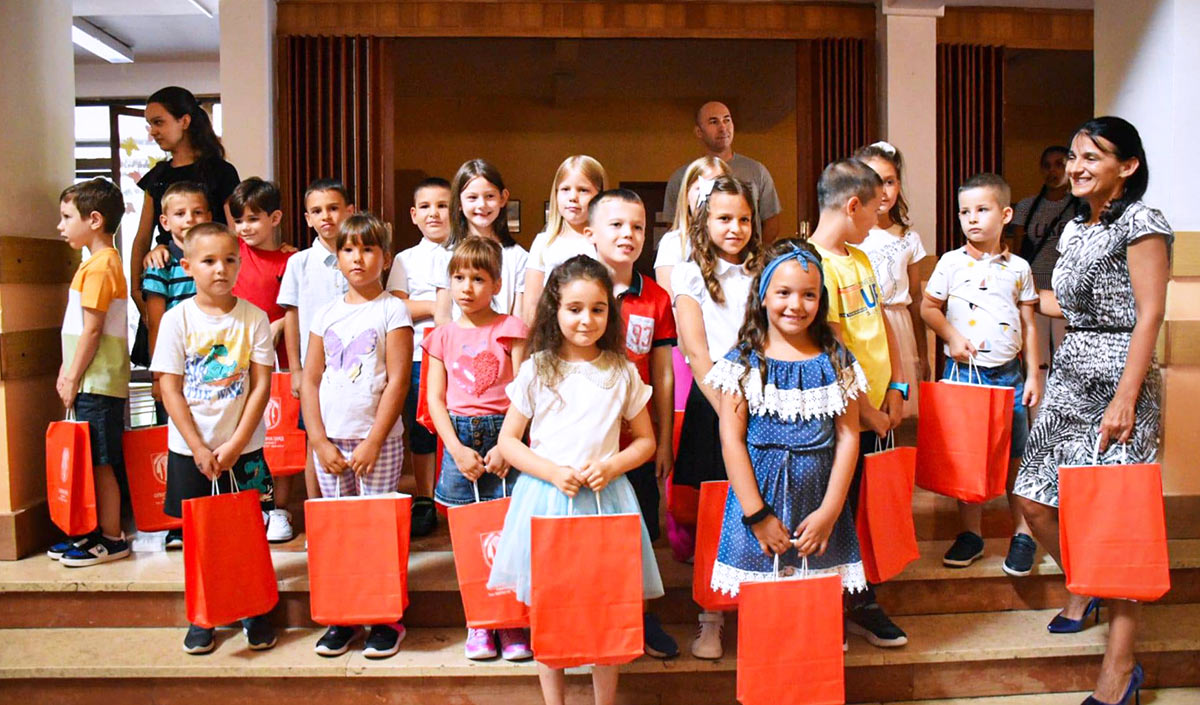 СВЕЧАНИ ПРИЈЕМ ПРВАКА У ОШ „БРАНКО РАДИЧЕВИЋ“